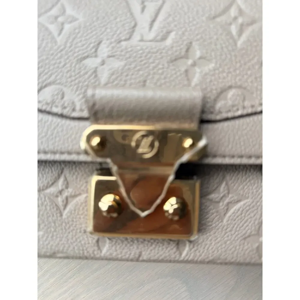 NEW Louis Vuitton M46199 Marceau Handbag in Turtledove
